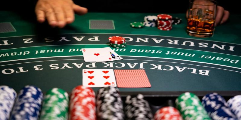 Cách chơi Blackjack hiệu quả là bạn cần nghiên cứu và hiểu rõ về luật đánh bài