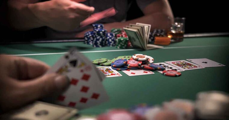 Khám phá những mẹo chơi Poker bất bại