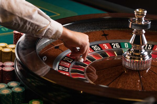 Khám phá luật chơi Roulette tại Hitclub