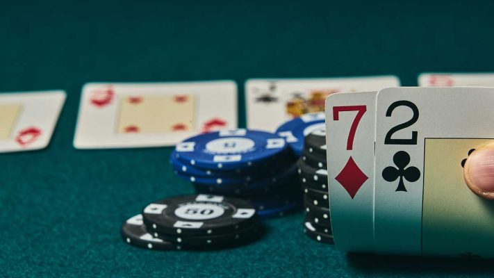 Thùng Poker